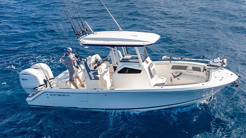 245CC boat side view